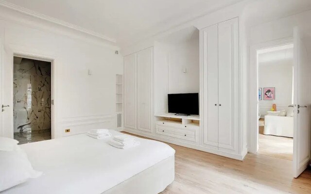 Chic Flat With Garden Terrace -4br/12p - Trocadero