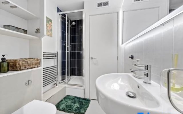 Tranquil 2 bedroom Apartment Close to St. Paul's Cathedral