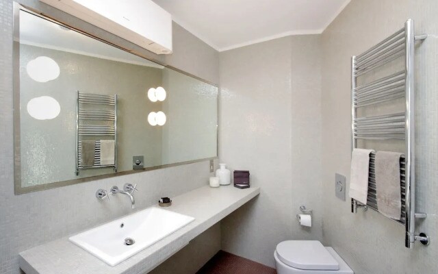 Crispi Luxury Apartments with Terrace - My Extra Home