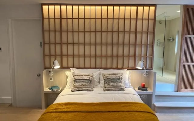Luxury Suite in Cadogan Square III