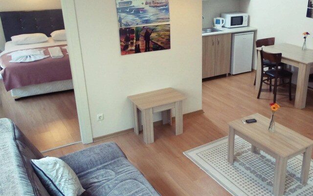 Atrium Suites