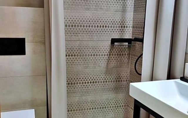 Vvinn Hotel