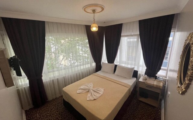 Metropol Hotel 2