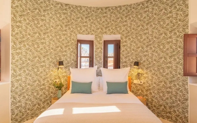 Feelathome Atarazanas Apartments