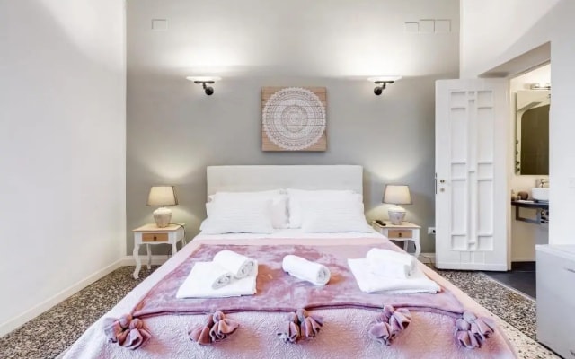 Monti Luxury