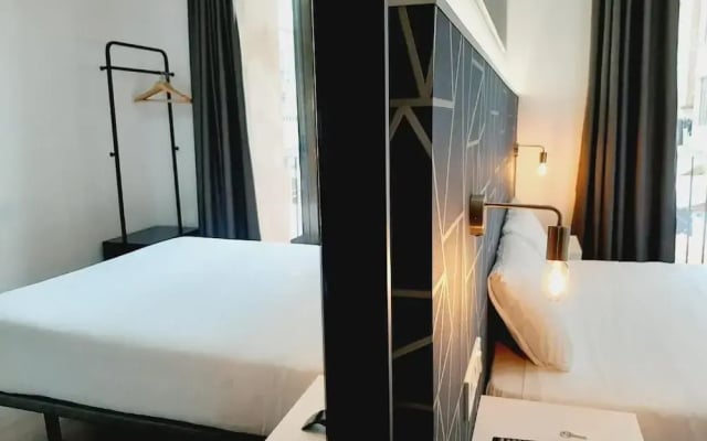 Hostal Laia by gaiarooms