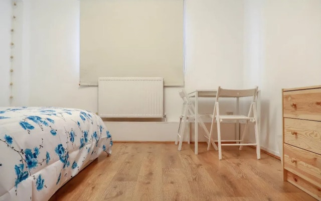 Johnson House Deluxe Double Room