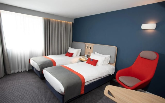 Knowsley Inn & Lounge