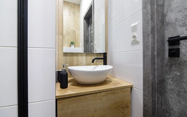 Lovely 1 Bedroom Aparment Fully Revovated