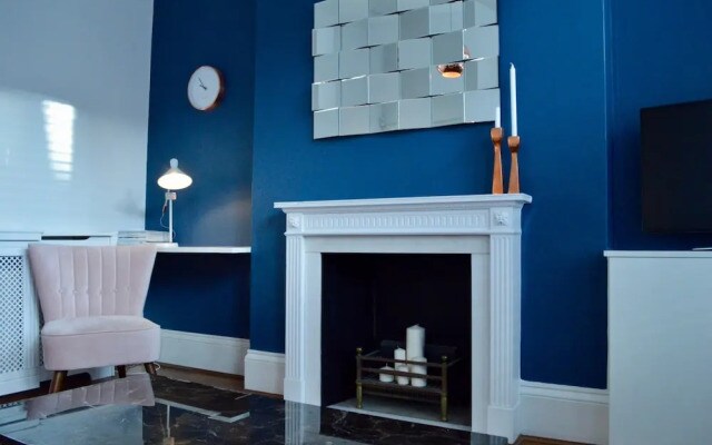 Chic 2 Bedroom Flat By Warwick Avenue