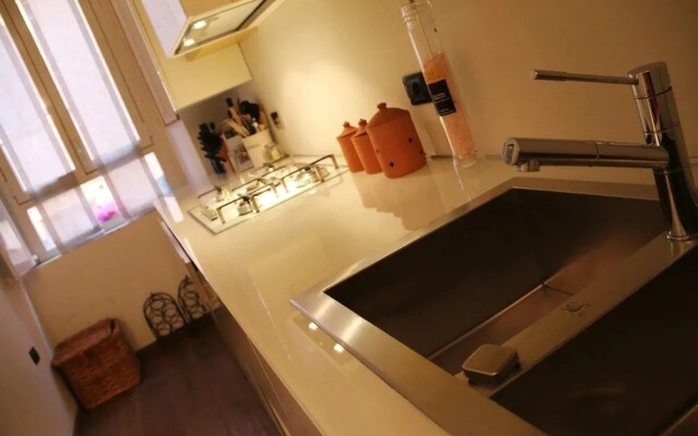 Apartament House 25