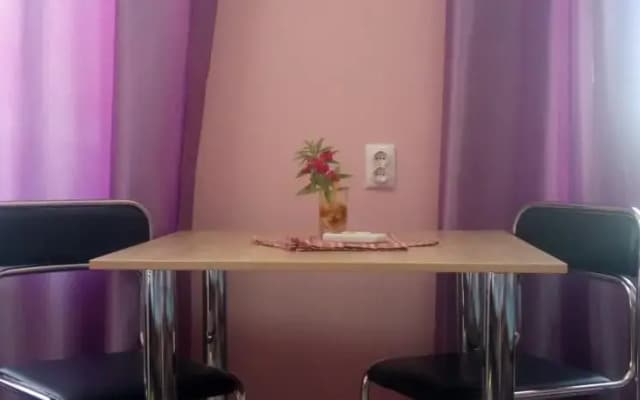 Hostel California