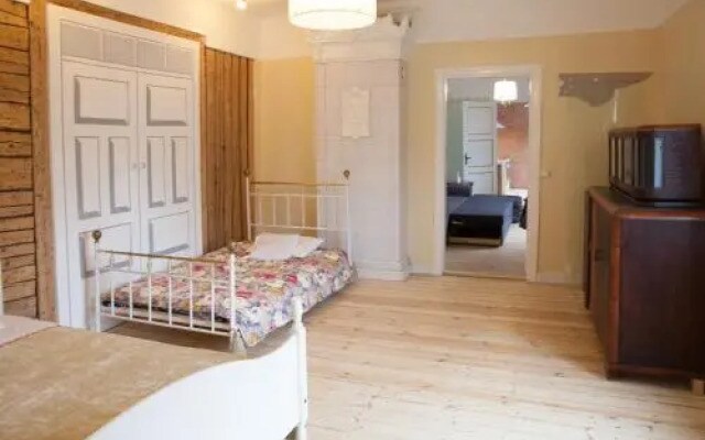 Aia Guest Apartment