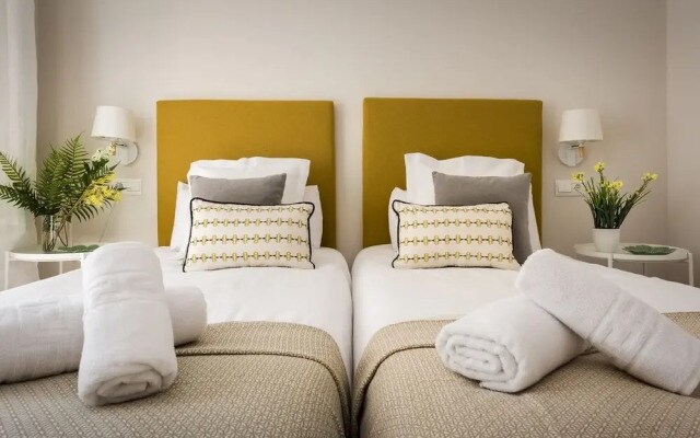 Genteel Home Picasso I