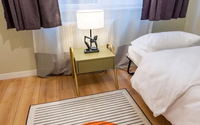 Stylish Flat Near Public Transportation in Maltepe