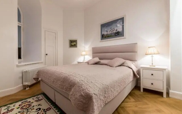 Old Town Apartment -Pagari 1
