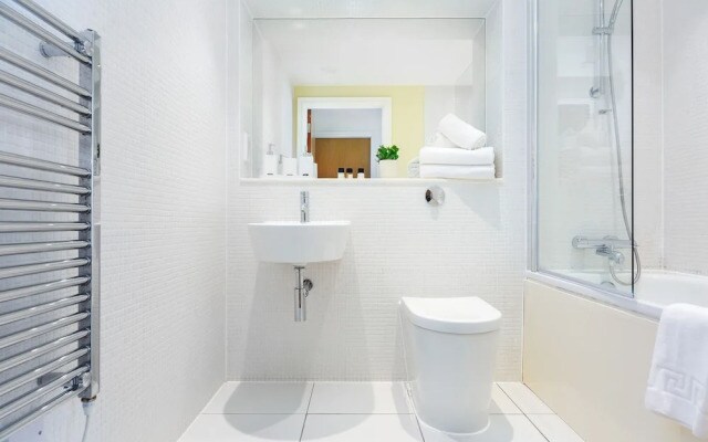 Charming 1-bed Apartment in, Canary Wharf