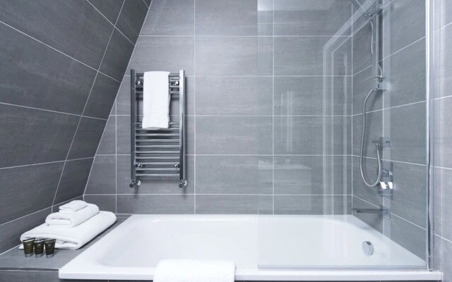 Trendy 2BR Maisonette in Shoreditch