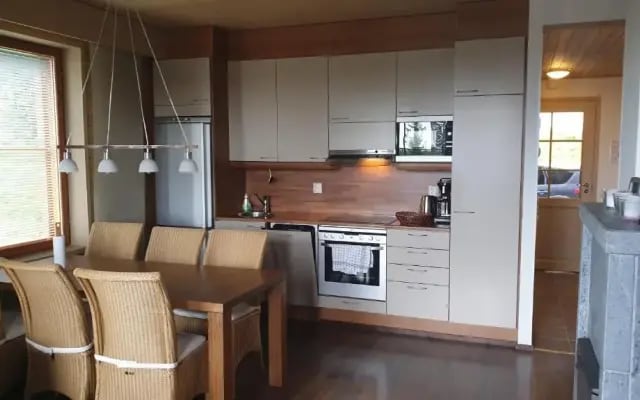 Holiday Lansirinne E 19
