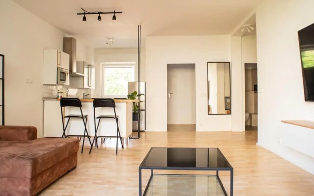 Cozy and fully equiped suite apartment at Ku'damm (80 m2)