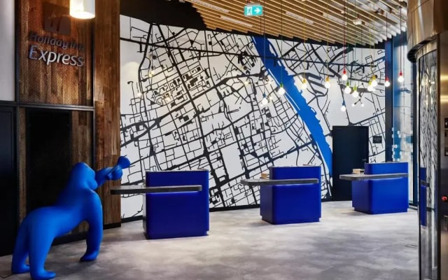Отель Holiday Inn Express Warsaw - The HUB by IHG