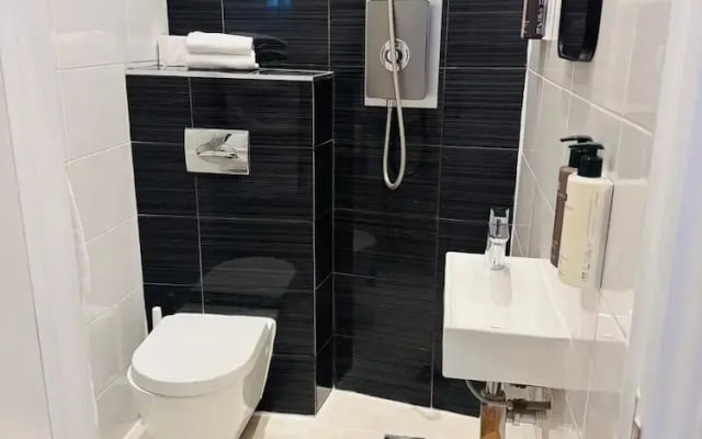 Leicester Square 2nd Floor Studio