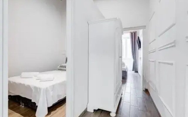 New!! Trevi Fountain - Romedreamhome