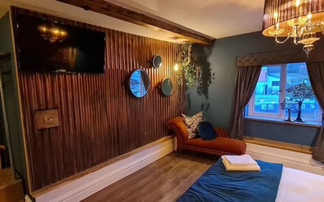 The Waterside Bar Rooms & Restaurant