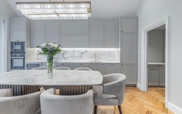 Wimpole Mews - 4 Bedroom Apartment