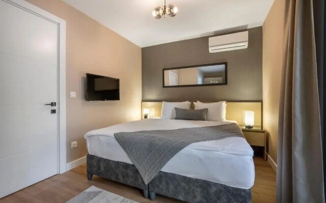 Ciragan Bosphorus Apartments