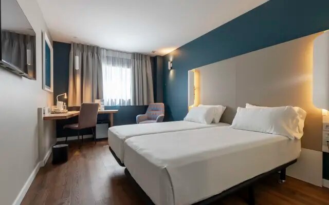 Travelodge Malaga Airport Отель