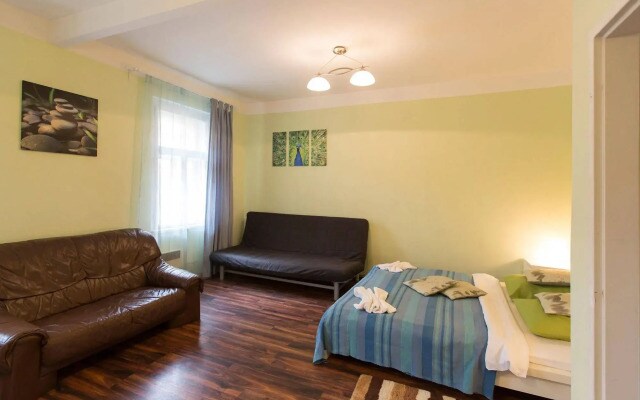 Apartment for Friends