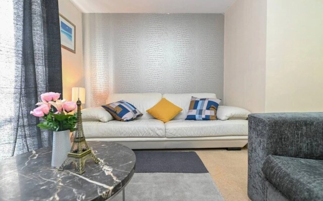 Tennyson Two Bedroom Apartment