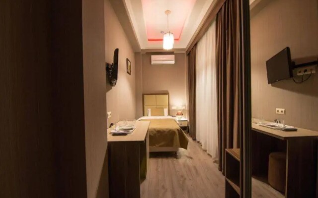Hotel ML
