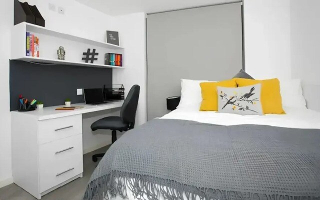 Student Only The Cube Ealing