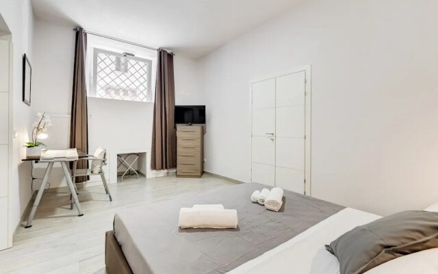 New apartment in front of Ara Pacis