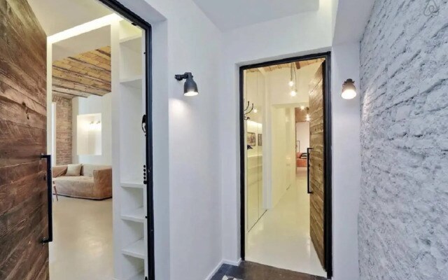 Charming flat near Colosseum