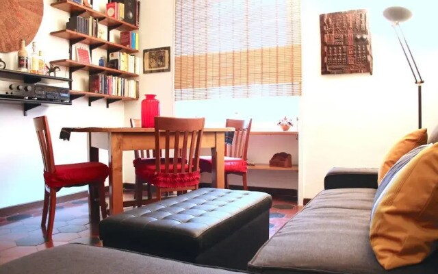 Ethnic Apt in Testaccio's Heart, Serviced by Hostmaker