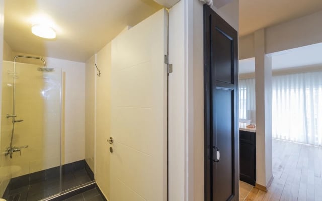 Spotless Flat in Central