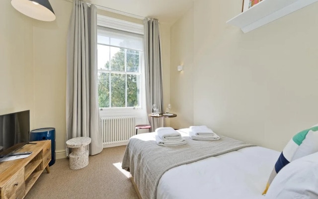 Cosy Studio in Popular NW London Area
