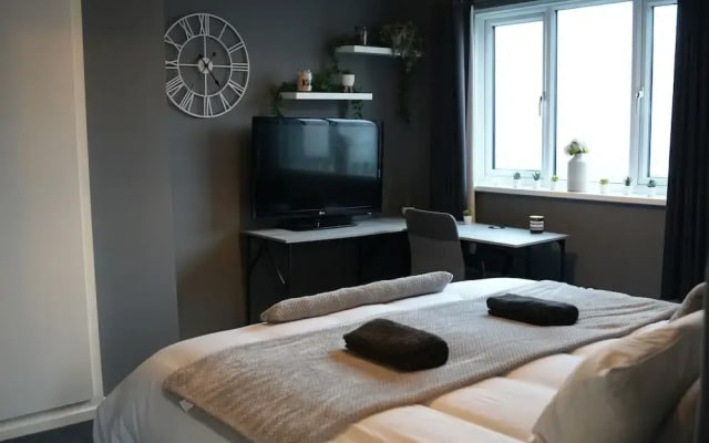 Detached Homestay With Private Rooms