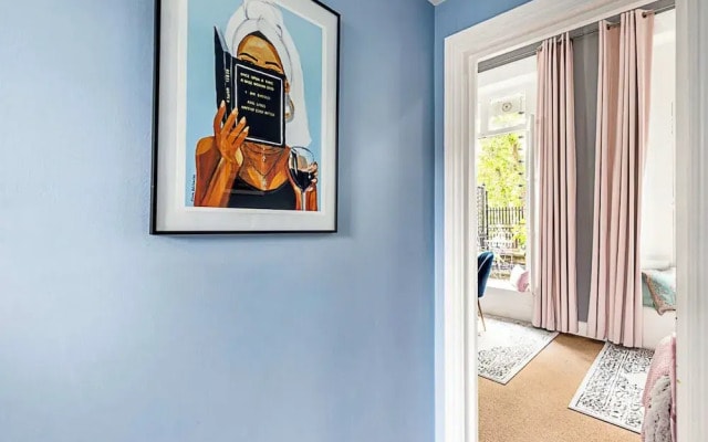 Chic 1 Bedroom Parkview Flat At Arundel Square