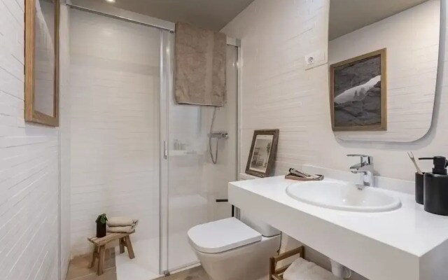 Ghassira - 2 Bedrooms and Terrace in Rios Rosas