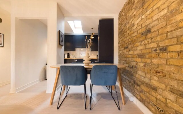 The Highgate Hideaway - Modern & Stylish 2BDR Flat