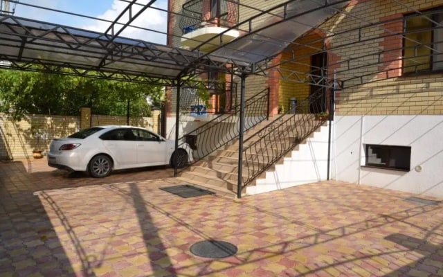 Natela Guest house