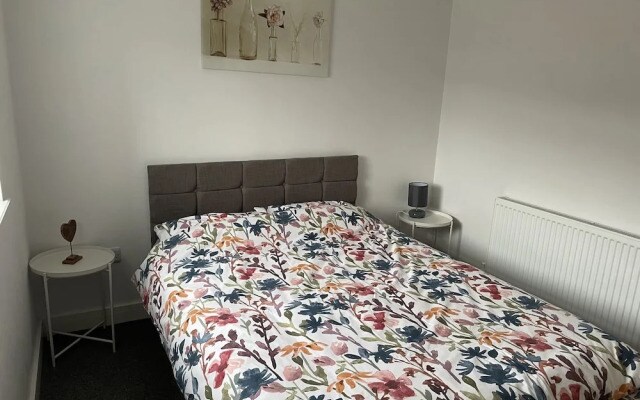 Impeccable 1-bed Apartment in Chesterfield