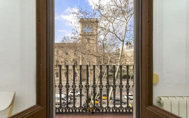 Large and central Catalonia square