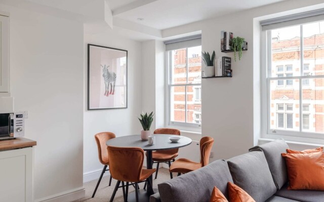 The Foley Residence - Fitzrovia - by Frankie