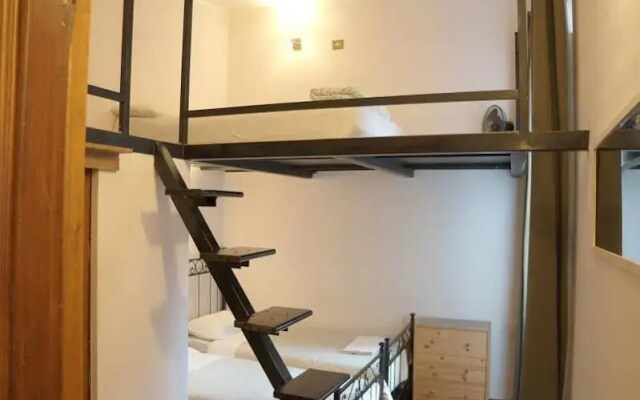 Overseas 2 Guest House