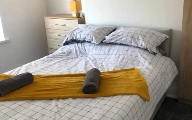 2 Bed House Near Anfield Stadium